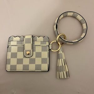 Keychain wallet